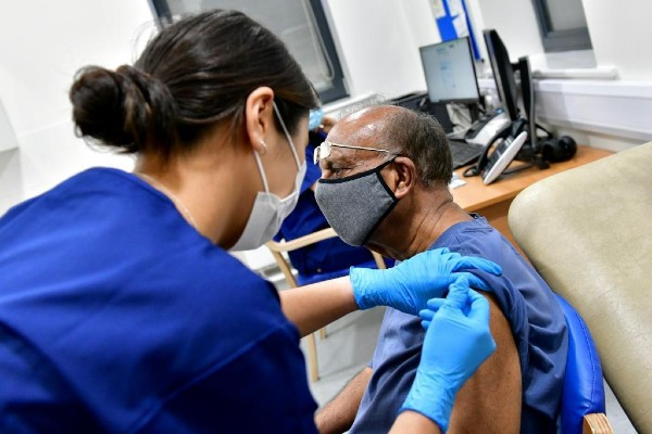 Patient receiving a vaccination